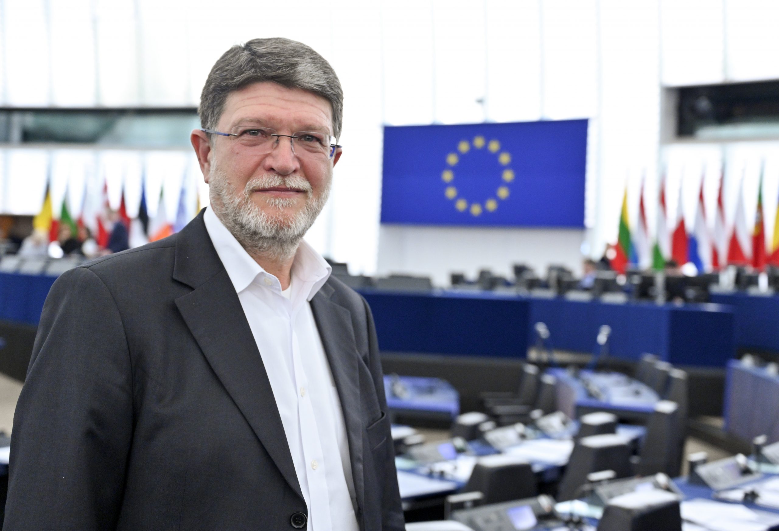 Tonino PICULA in the EP in Strasbourg
