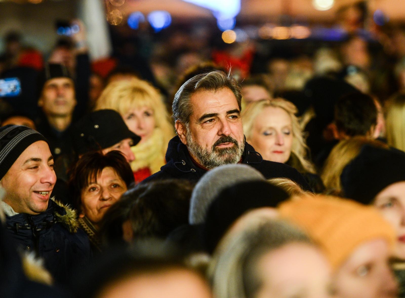 1.1.2019., Zagreb  - Docek  Nove godine na Trgu bana Jelacica. Nadan Vidosevic u guzvi na trgu   Photo: Josip Regovic/PIXSELL