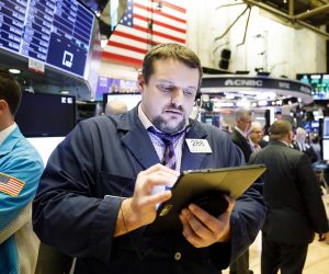 epa08098752 Traders work on the floor at the Opening Bell of the New York Stock Exchange (NYSE) in New York, New York, USA, 02 January 2020. Global markets were broadly up on the first day of trading of the new year.  EPA/JUSTIN LANE