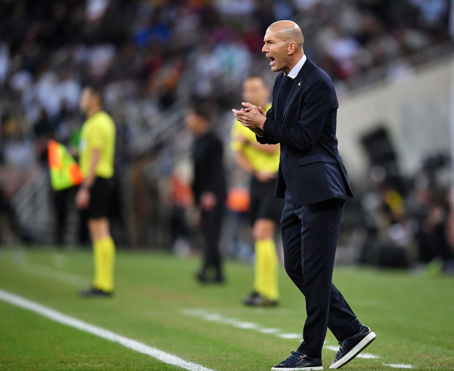 epa08123375 Real Madrid CF's head coach Zinedine Zidane reacts during the Spanish Super Cup Final match between Atletico Madrid FC and Real Madrid CF at King Abdullah Sport City Stadium, Jeddah, Saudi Arabia, 12 January 2020.  EPA/ALI ALQARNI