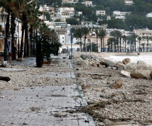 epa08144217 View of the damages caused by the Gloria squall in the village of Javea, Alicante, Valencia, Spain, 20 January 2020.   EPA/Juan Carlos Cardenas  EPA/Juan Carlos Cardenas