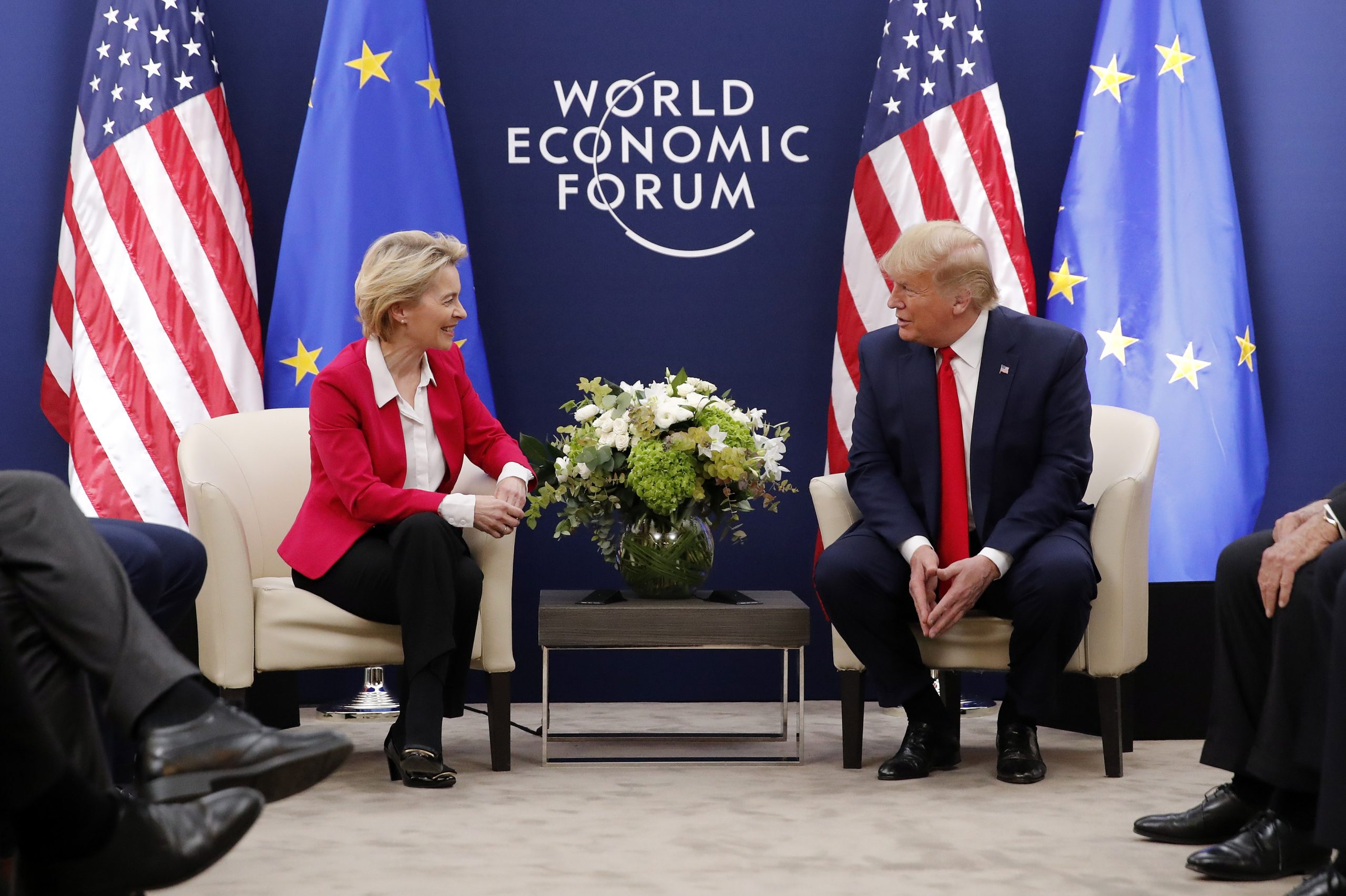 epa08148108 A handout photo made available by the EU Commission shows European Commission President Ursula von der Leyen (L) meeting US President Donald Trump during the annual meeting of the World Economic Forum 2020 in Davos, Switzerland, 21 January 2020. The meeting brings together entrepreneurs, scientists, corporate and political leaders in Davos from January 21 to 24.  EPA/STEFAN WERMUTH HANDOUT  HANDOUT EDITORIAL USE ONLY/NO SALES