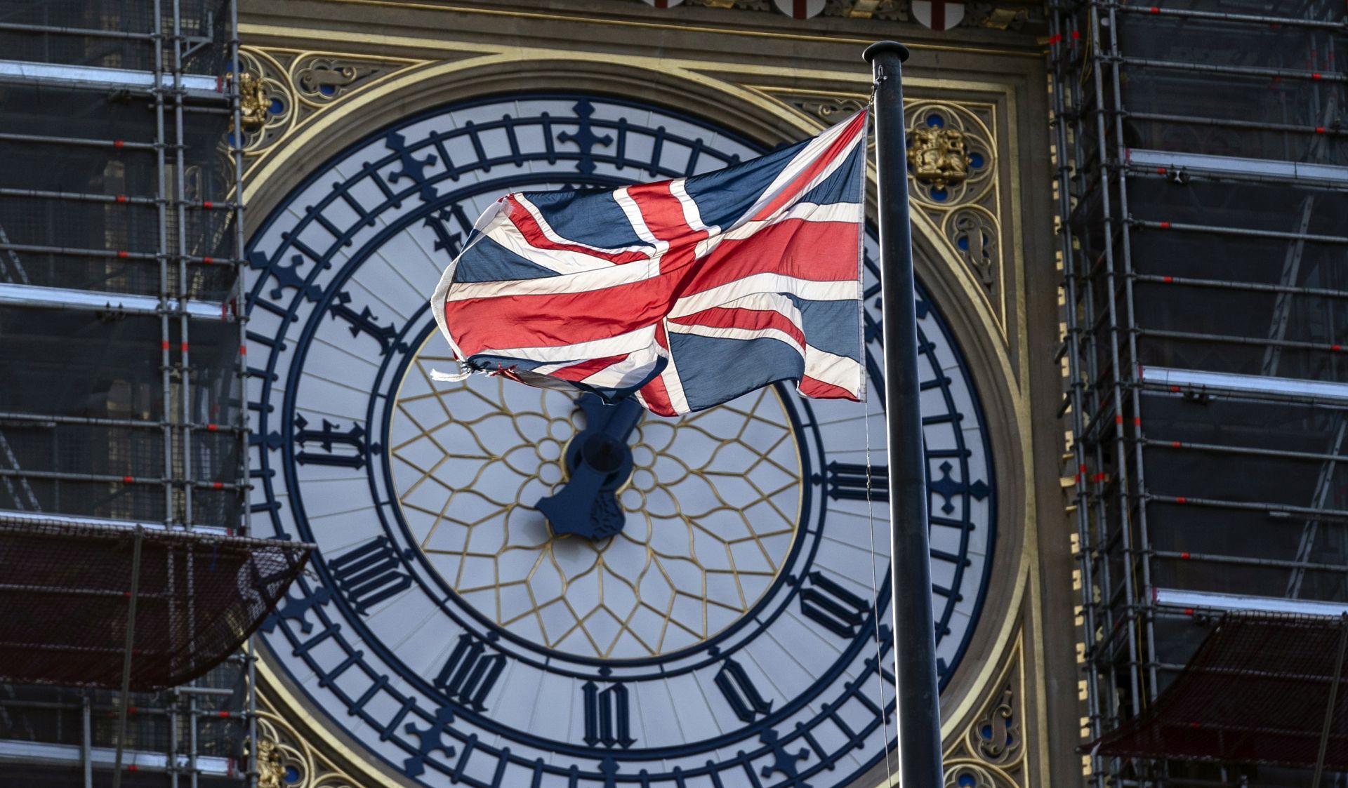 epa08130397 A view on the clock face of 'Big Ben' in Central London, Britain, 15 January 2020. Brexit campaigners have lead lobbied for the bell inside the tower to chime, for the first time since restoration work has taken place, on 31 January 2020 to mark the UK leaving the European Union.  EPA/WILL OLIVER