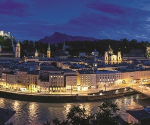 Sehenswürdigkeiten Salzburg, Panoramablick vom Kapuzinerberg auf die Salzburger Altstadt und auf die Festung Hohensalzburg