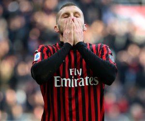 epa08188190 AC Milan's Ante Rebic reacts during the Italian Serie A soccer match between AC Milan and Hellas Verona at Giuseppe Meazza stadium in Milan, Italy, 02 February 2020.  EPA/MATTEO BAZZI