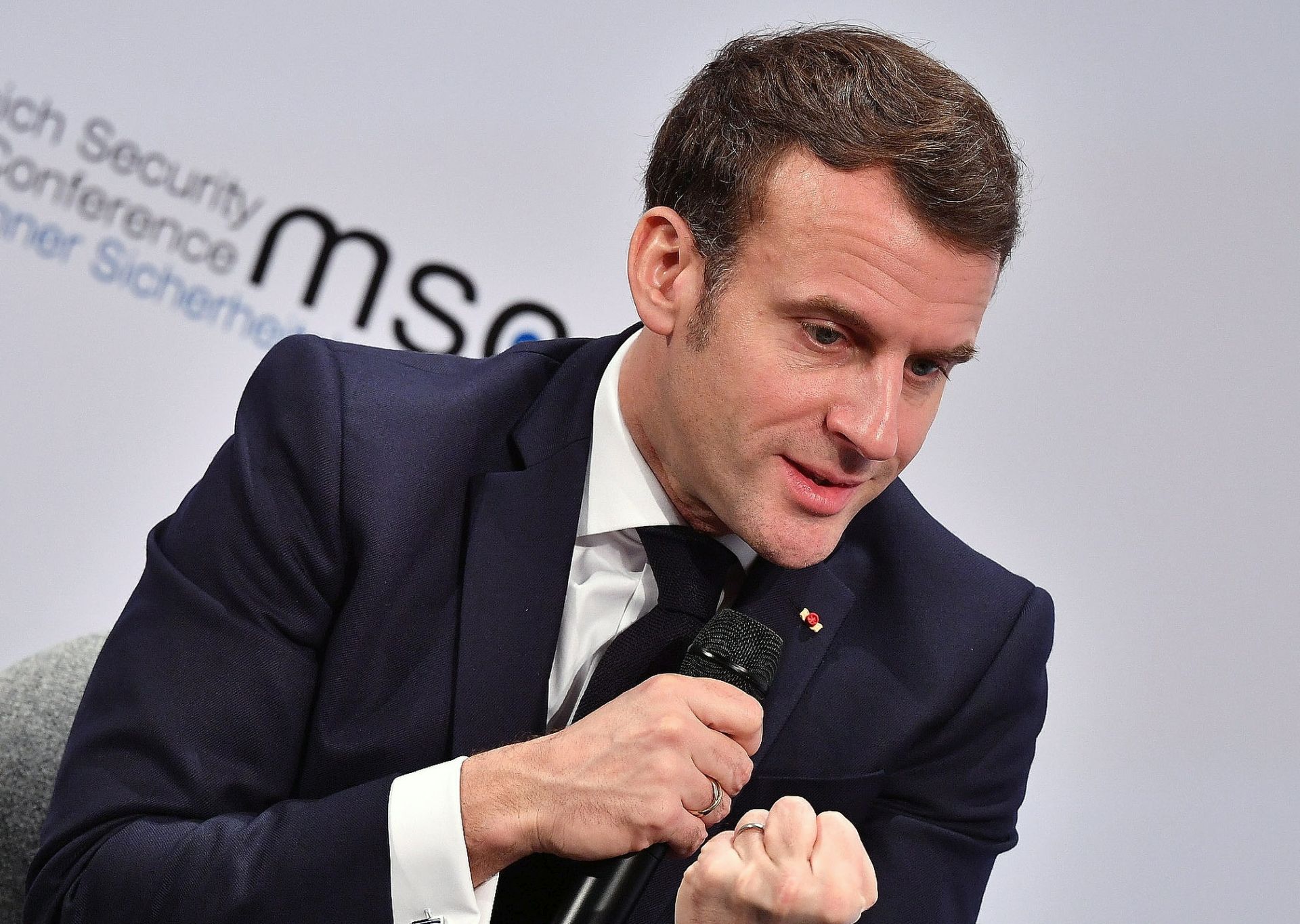 epa08219112 French President Emmanuel Macron gestures as he speaks during the Chairman's Interview session at the 56th Munich Security Conference (MSC) in Munich, Germany, 15 February 2020. More than 500 high-level international decision-makers meet at the 56th Munich Security Conference in Munich during their annual meeting from 14 to 16 February 2020 to discuss global security issues.  EPA/PHILIPP GUELLAND