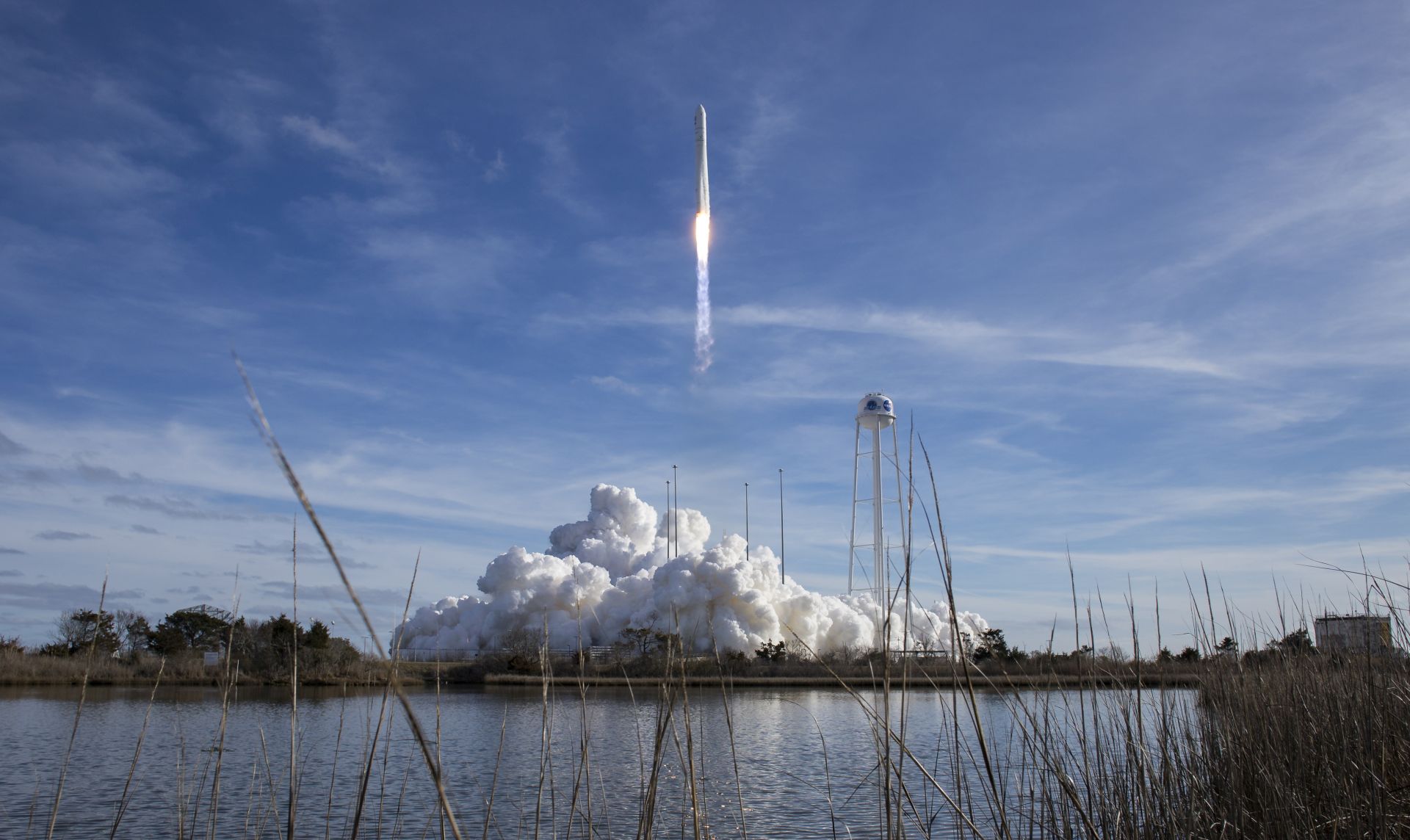 epa08220845 A handout photo made available by NASA shows the Northrop Grumman Antares rocket, with Cygnus resupply spacecraft onboard, launches from Pad-0A, at NASA's Wallops Flight Facility in Virginia, USA, 15 February 2020. Northrop Grumman's 13th contracted cargo resupply mission for NASA to the International Space Station will deliver more than 7,500 pounds of science and research, crew supplies and vehicle hardware to the orbital laboratory and its crew.  EPA/AUBREY GEMIGNANI / NASA / HANDOUT  MANDATORY CREDIT HANDOUT EDITORIAL USE ONLY/NO SALES