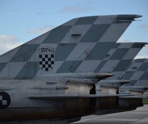 Eskadrila borbenih aviona (EBA) 91. zrakoplovne baze Hrvatskog ratnog zrakoplovstva zapo?ela je u ponedjeljak, 3. lipnja 2019. sudjelovanje s avionima MiG-21 na multinacionalnoj zdruenoj vojnoj vjebi "Astral Knight 2019".