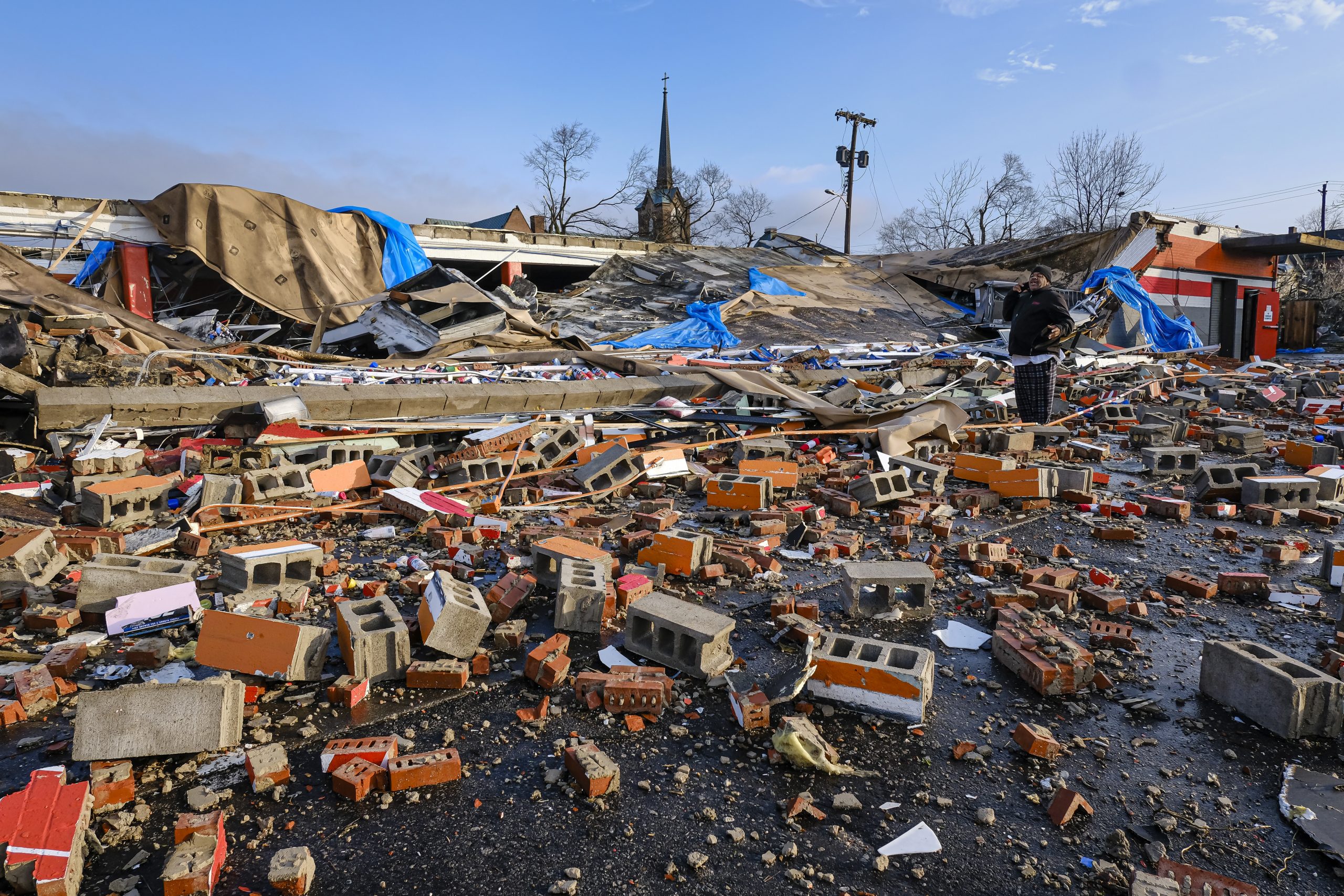 epa08267365 A destroyed auto parts store was among the damage by a tornado in Nashville, Tennessee, USA, 03 March 2020. The tornado that moved across Middle Tennessee has left at least 19 dead according to official reports.  EPA/RICK MUSACCHIO
