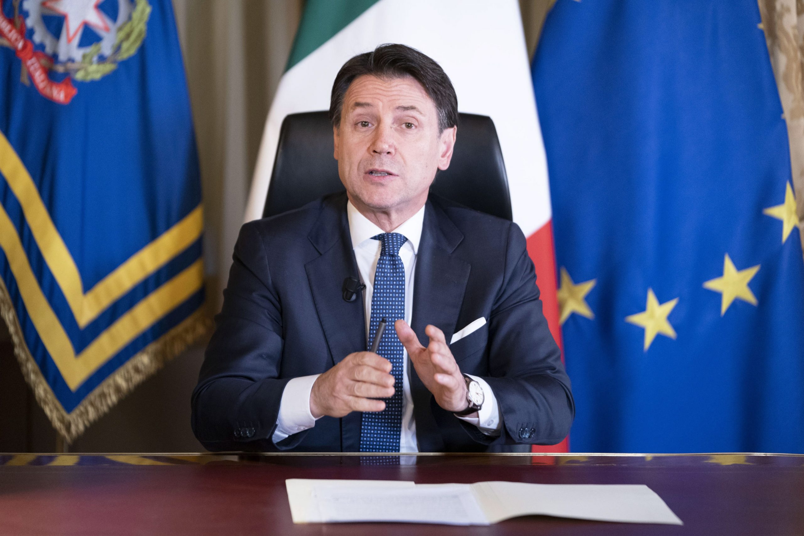 epa08287484 A handout photo made available by the Chigi Palace Press Office shows Italian Prime Minister Giuseppe Conte delivers his speech for the declarations on the new restrictions to contrast the spread of Coronavirus Covid-19 desease , at Chigi Palace in Rome, Italy, 11 March 2020.  EPA/FILIPPO ATTILI/CHIGI PALACE / HANDOUT  HANDOUT EDITORIAL USE ONLY/NO SALES