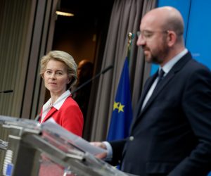 epa08302057 European Commission President Ursula Von Der Leyen  and European Council President Charles Michel give a joint press conference after a video conference of the European Council on EU action on Coronavirus, COVID-19, at the European Council, Brussels, Belgium, 17 March 2020. EU member states promised to provide 'Whatever it takes' in assistance to European economy to counter the effects of the coronavirus crisis, EU Council President Charles Michel said after a video conference call summit.  EPA/STEPHANIE LECOCQ