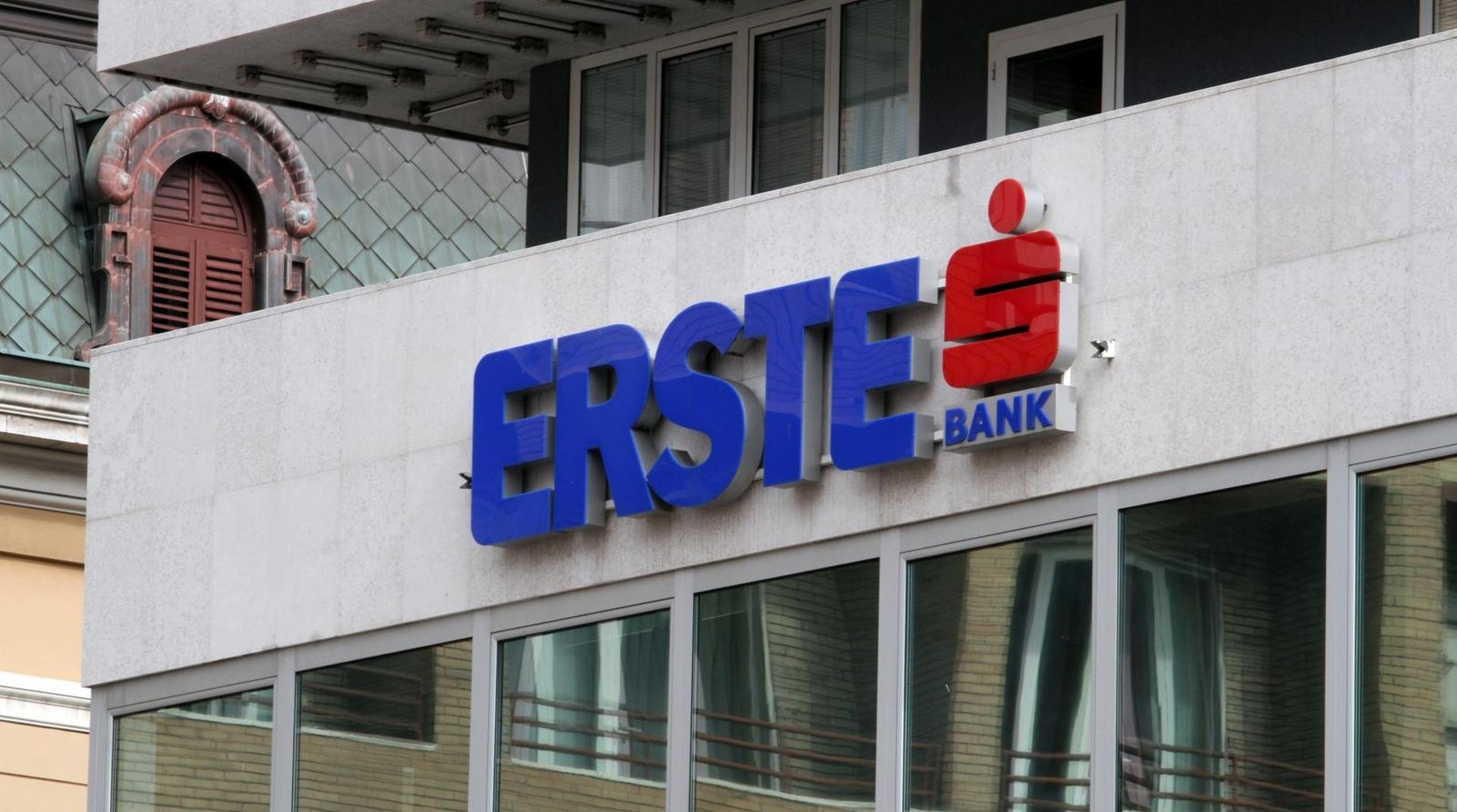 04.09.2015. Rijeka - Erste Banka na Jadranskom trgu, bivsa Rijecka banka.
Photo: Goran Kovacic/PIXSELL