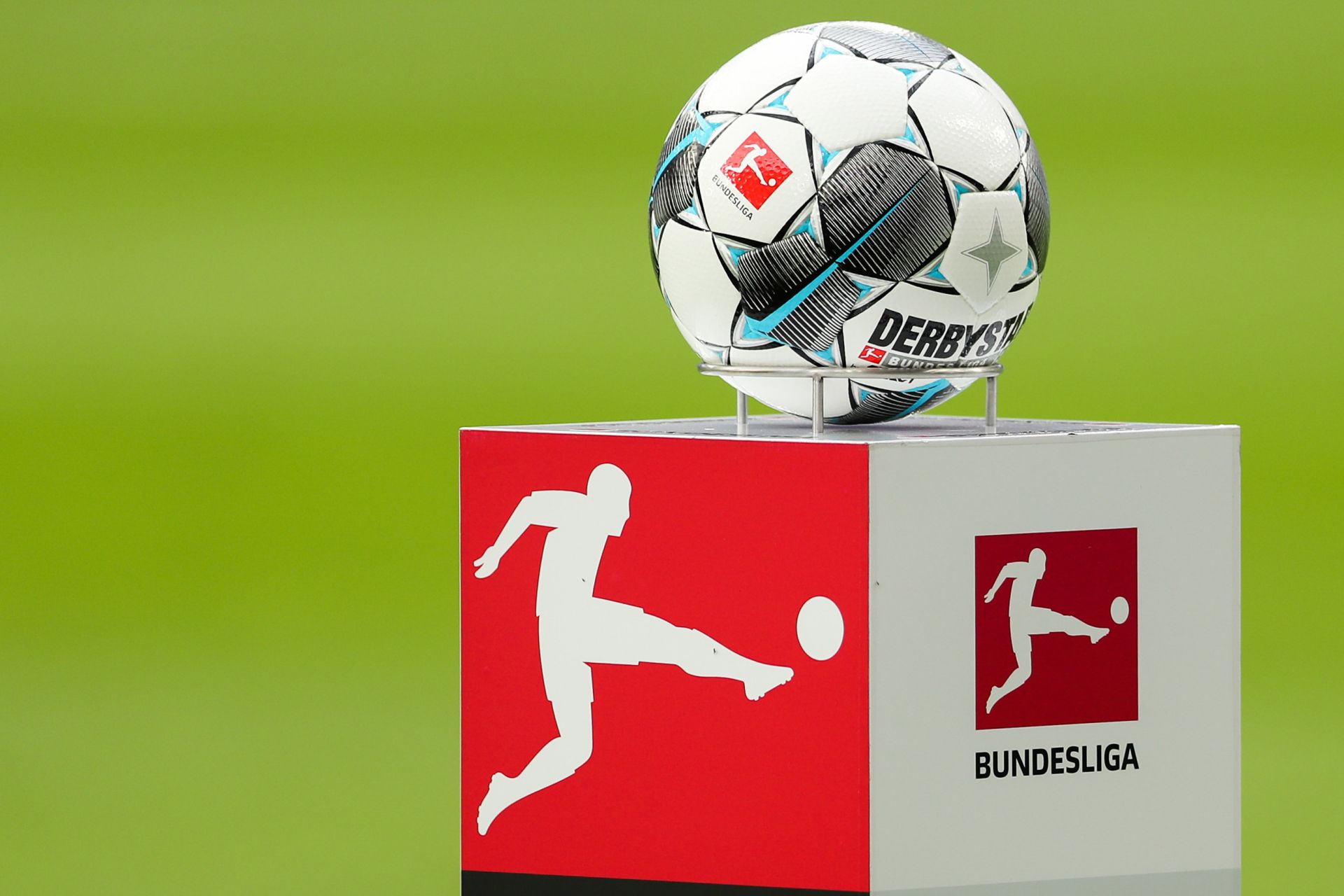 FILED - 28 September 2019, Saxony, Leipzig: The match ball lies on a podium prior to the start of the German Bundesliga soccer match between RB Leipzig and FC Schalke 04 at the Red Bull Arena. The German football league (DFL) has suggested suspending the Bundesliga and second division from next week until April 2 due to the coronavirus. Photo: Jan Woitas/dpa-Zentralbild/dpa
