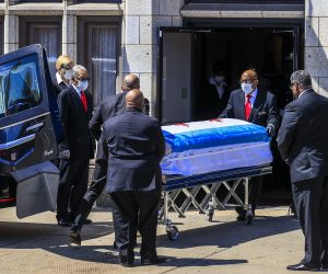 epa08376191 The casket of Chicago Police Sergeant Clifford Martin Sr is taken from at Calahan Funeral Home during his funeral in Chicago, Illinois, USA, 21 April 2020. Martin was a 25 year veteran of the Chicago Police Department and is reportedly the second officer to die from complications of the coronavirus SARS-CoV-2 which causes the Covid-19 disease.  EPA/TANNEN MAURY