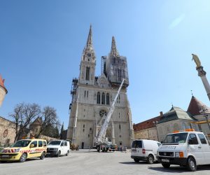 02.04.2020., Zagreb - Sanacije zagrebacke katedrale ostecene u potresu koji je pogodio Zagreb u nedjelju 22.03.2020. godine. Photo: Jurica Galoic/PIXSELL