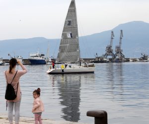 23.05.2020., Rijeka - Trening jedrenja na brodovima u akvatoriju rijecke luke. 
Photo: Goran Kovacic/PIXSELL