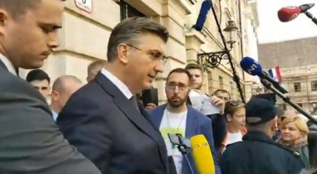 VIDEO: Pogledajte kako su prosvjednici pred Saborom izviždali premijera Plenkovića