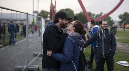 U Njemačkoj u izolaciji 160 osoba nakon sudjelovanja u društvenim okupljanjima