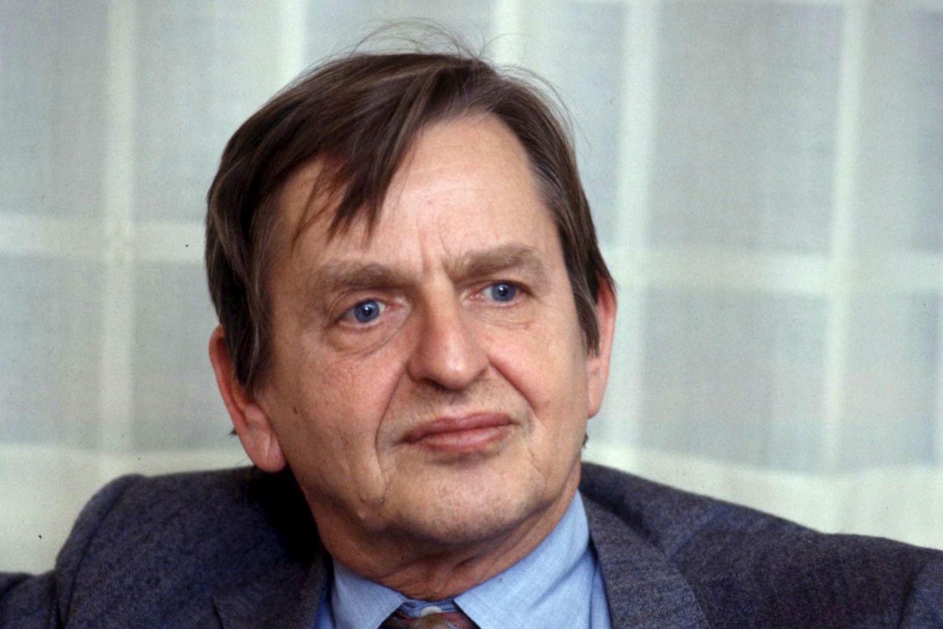 epa08472259 (FILE) - Swedish Prime Minister Olof Palme pictured in Stockholm, Sweden, in 1985 (reissued 08 June 2020). According to reports, Sweden's public prosecutor is to present new findings in the murder case of Palme, which remains unsolved. Olof Palme was shoot dead on a street in Stockholm on 28 February 1986 while walking home from a movie theater with his wife.  EPA/TOBBE GUSTAVSSON SWEDEN OUT *** Local Caption *** 00655313