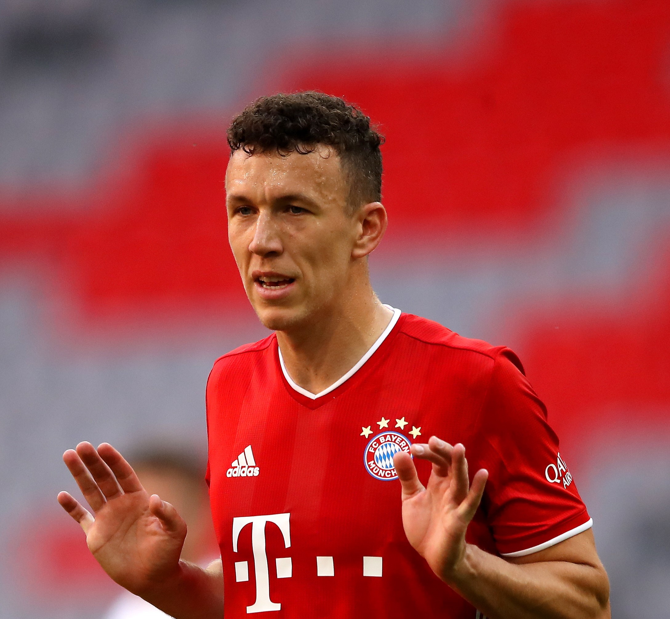 epa08483427 Ivan Perisic of Bayern Munich reacts during theGerman Bundesliga soccer match between FC Bayern Muenchen and Borussia Moenchengladbach at Allianz Arena in Munich, Germany, 13 June 2020.  EPA/ALEXANDER HASSENSTEIN / POOL CONDITIONS - ATTENTION:  The DFL regulations prohibit any use of photographs as image sequences and/or quasi-video.