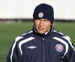 16.02.2012., Split - Trener Hajduka Krasimir Balakov na treningu, na pomocnom terenu na Poljudu.
Photo: Ivo Cagalj/PIXSELL