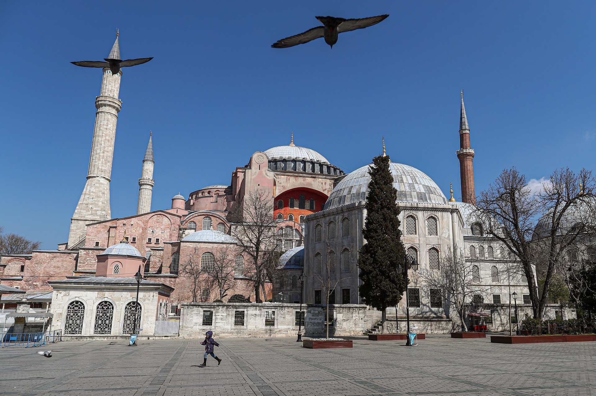 epa08522626 (FILE) - A view of the Hagia Sophia Museum in Istanbul, Turkey, 20 March 2020 (reissued 02 July 2020). According to media reports, a Turkish court delayed the decision on whether the 1,500 year old Unesco World Heritage site Hagia Sophia can be converted into a mosque, Turkey's President Erdogan called for.  EPA/SEDAT SUNA *** Local Caption *** 55968877