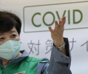epa08522530 Tokyo Governor Yuriko Koike speaks at an emergency news conference held at Tokyo Metropolitan Government headquarters in Tokyo, Japan, 02 July 2020. Tokyo government held a meeting over the  COVID-19 coronavirus pandemic as the number of infected people exceeds 100, for the first time since 02 May during a nationwide state of emergency.  EPA/KIMIMASA MAYAMA