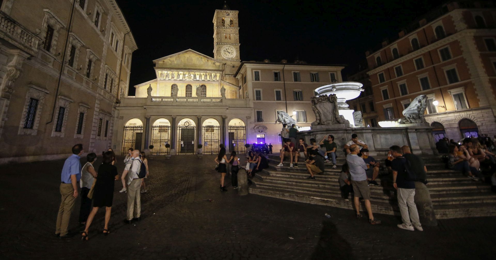 epa08523968 The presentation of the new lighting of the Basilica of Santa Maria in Trastevere, Rome, Italy, 02 July 2020.  EPA/FABIO FRUSTACI