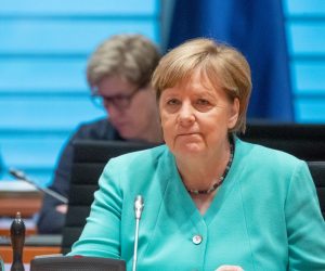 epa08533902 German Chancellor Angela Merkel during a cabinet meeting at the German chancellery in Berlin, Germany, 08 July 2020. The cabinet of the German government meets on a regular basis.  EPA/HAYOUNG JEON / POOL