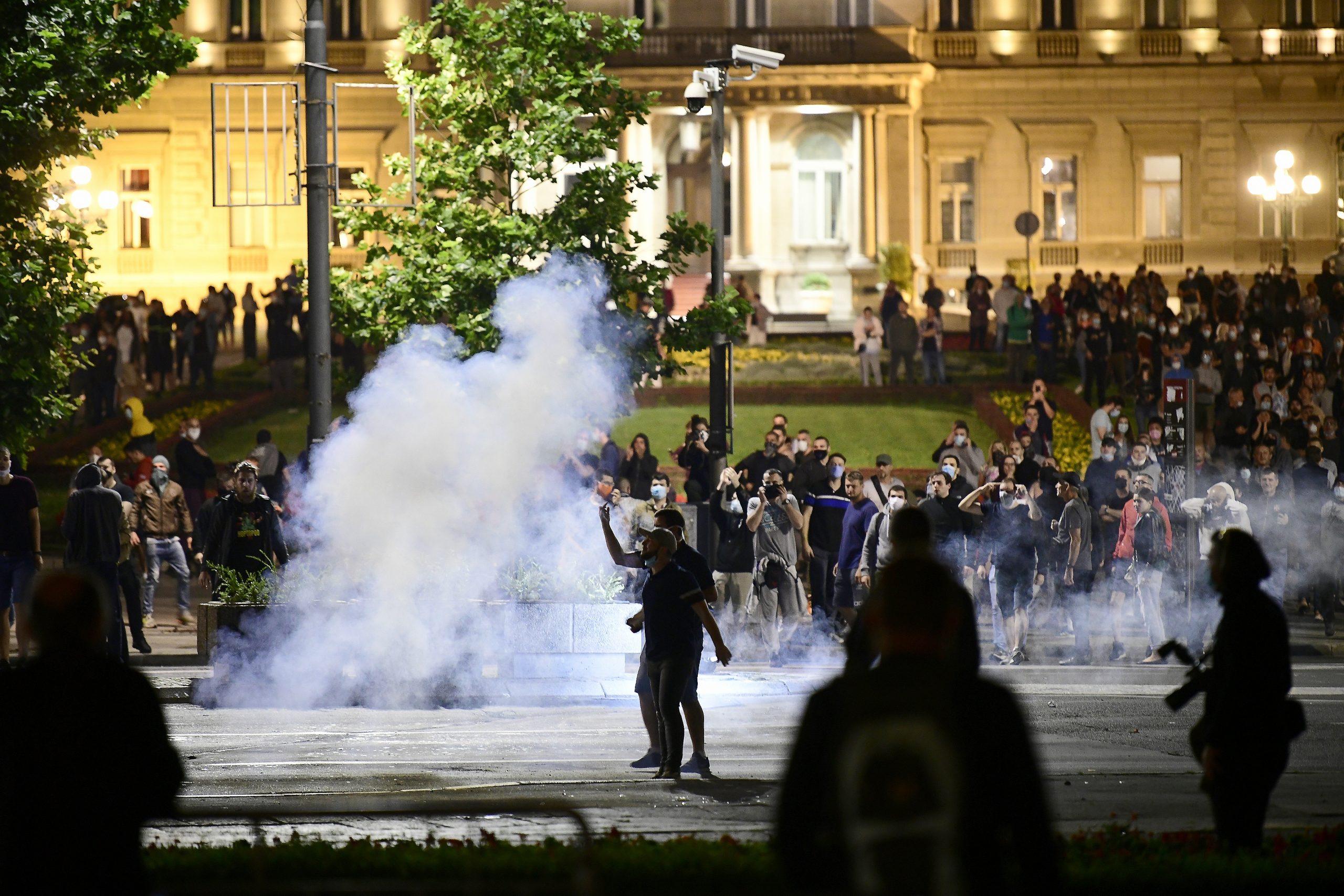 07, July, 2020, Belgrade -  Citizens protest in front of the Serbian Parliament due to the announced measures in the fight against the coronavirus. Photo: M. M./ATAImages/PIXSELL

07,jul , 2020, Beogard - Protest gradjana isped Skupstine Srbije zbog najavljenih mera u borbi protiv korone. Photo: M. M./ATAImages/PIXSELL