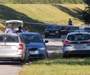 09.07.2020., Zagreb - Policija provodi ocevid oko vozila parkiranog na cesti od jezera Jarun prema Vodoprivredi.

Photo: Davor Puklavec/PIXSELL
