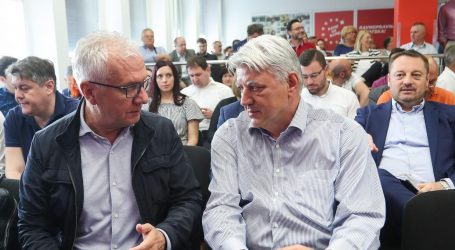 Zlatko Komadina i Rajko Ostojić odgodom izbora pokušavaju spriječiti promjene u vrhu SDP-a