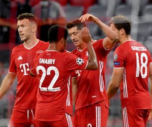 08 August 2020, Bavaria, Munich: Munich's Robert Lewandowski celebrates scoring his side's first goal with teammets during the UEFA Champions League round of 16 second leg soccer match between FC Bayern Munich and FC Chelsea at the Allianz Arena. Photo: Sven Hoppe/dpa