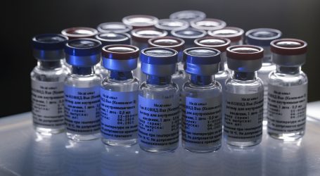 Rusija najesen počinje masovno cijepljenje visokorizičnih