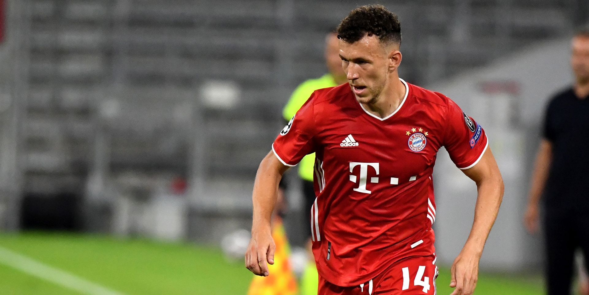 epa08592388 Bayern's Ivan Perisic in action during the UEFA Champions League Round of 16 second leg match between Bayern Munich and Chelsea FC in Munich, Germany, 08 August 2020.  EPA/PHILIPP GUELLAND