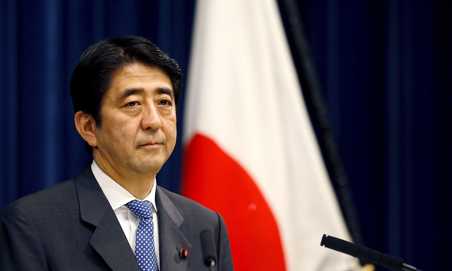 epa08630790 (FILE) - Shinzo Abe, Japanese Prime Minister, announces his resignation during a news conference at the prime minister's office in Tokyo, Japan, 12 September 2007 (reissued 28 August 2020). Abe is reportedly about to announce his resignation as prime minister on 28 August 2020.  EPA/ROBERT GILHOOLY