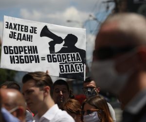 14, July, 2020, Belgrade - The protest of the movement Enough was enough in front of the Constitutional Court of Serbia. Photo: Stefan Tomasevic/ATAImages

14, jul, 2020, Beograd - Protest pokreta Dosta je bilo ispred Ustavnog suda Srbije. Photo: Stefan Tomasevic/ATAImages