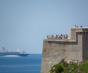 17.05.2019., Stara gradska jezgra, Dubrovnik - Pogled na gradske znamenitosti i zivot u gradu sa zidina.
Photo: Grgo Jelavic/PIXSELL