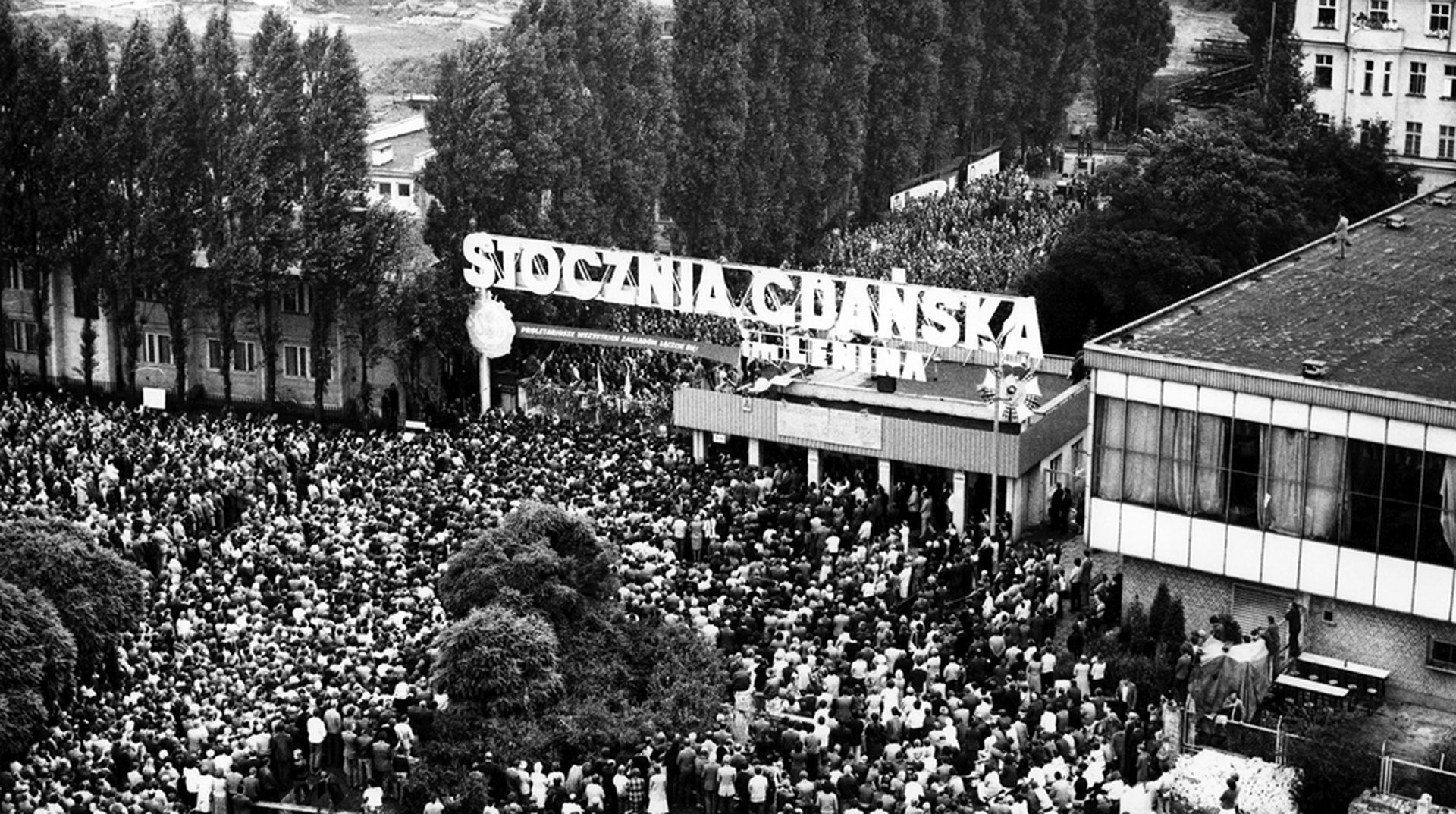 Strike at the Vladimir Lenin Shipyard in August 1980, Gdańsk/  Zenon Mirota/Wikimedia Commons