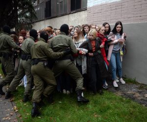 epa08654994 Belarus women, opposition activists resist the police attempt to detain them, as they gathered to support their current leader Maria Kolesnikova, in Minsk, Belarus, 08 September 2020. According to media reports citing eyewitnesses and fellow campaign members, Kolesnikova was detained by unidentified persons in Minsk on 07 September and taken to the border with Ukraine early 08 September to be deported, which she reportedly refused by ripping up her passport. The Belarusian State Border Committee confirmed the detention of Maria Kolesnikova on the border.  EPA/STRINGER