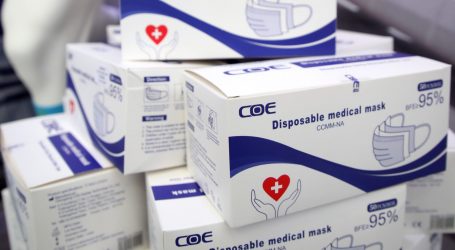 Zagrebačkim bolnicama donirano 35.000 zaštitnih maski