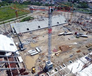 21.07.2020., Osijek - Pogled iz zraka na gradiliste novog stadiona NK Osijek na Pampasu. Stadion ce biti u potpunosti natkriven s 12.850 mjesta i opremljen modernom tehnologijom. Uz stadion ce se nalaziti i nogometni kamp te nekoliko pomocnih terena. Photo: Tin Mandic/PIXSELL