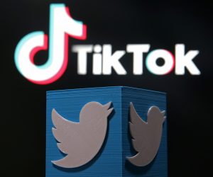 A 3D-printed Twitter logo is placed in front of a displayed Tik Tok logo in this illustration picture A 3D-printed Twitter logo is placed in front of a displayed Tik Tok logo in this illustration picture taken August 9, 2020. REUTERS/Dado Ruvic/Illustration DADO RUVIC