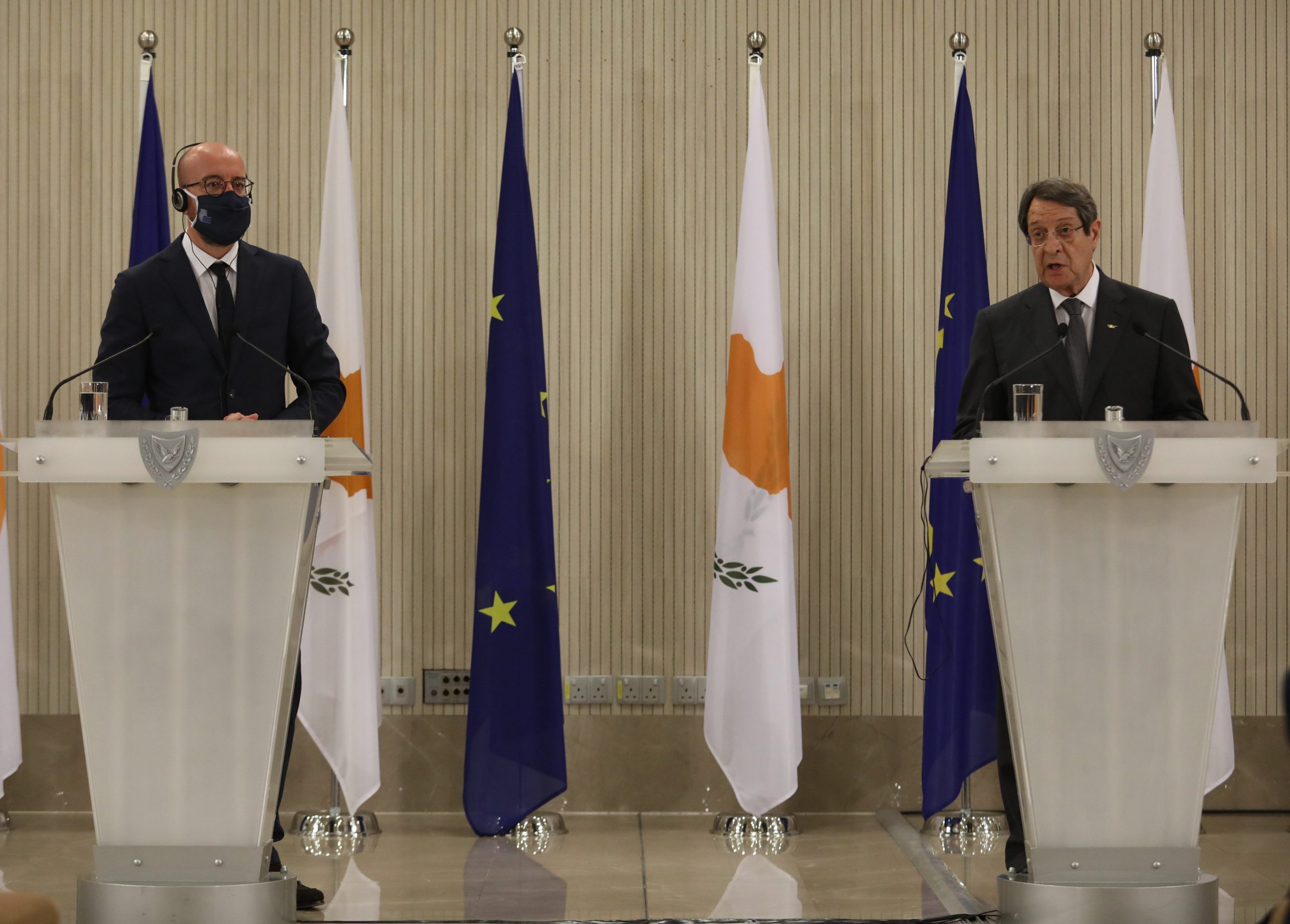 epa08672272 Cyprus President Nicos Anastasiades (R) and European Council President Charles Michel (L) speak during a news conference at the Presidential Palace in Nicosia, Cyprus, 16 September 2020. Michel is in Cyprus on a one-day official visit.  EPA/YIANNIS KOURTOGLOU / POOL