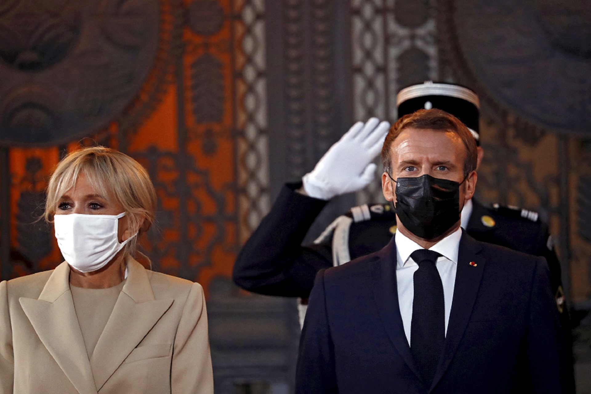 epa08706421 French President Emmanuel Macron and his wife Brigitte Macron attends a welcoming ceremony at Riga Palace in Riga, Latvi?a, 29 September 2020. Macron is on a two-days official visit in Latvia.  EPA/Toms Kalnins