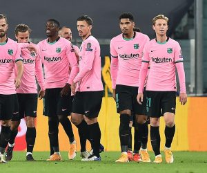 epa08781771 Barcelona’s Ousmane Dembele (4-L) celebrates with team-mates after scoring the 0-1 goal during the UEFA Champions Legue soccer match between Juventus FC and FC Barcelona, in Turin, Italy, 28 October 2020.  EPA/ALESSANDRO DI MARCO