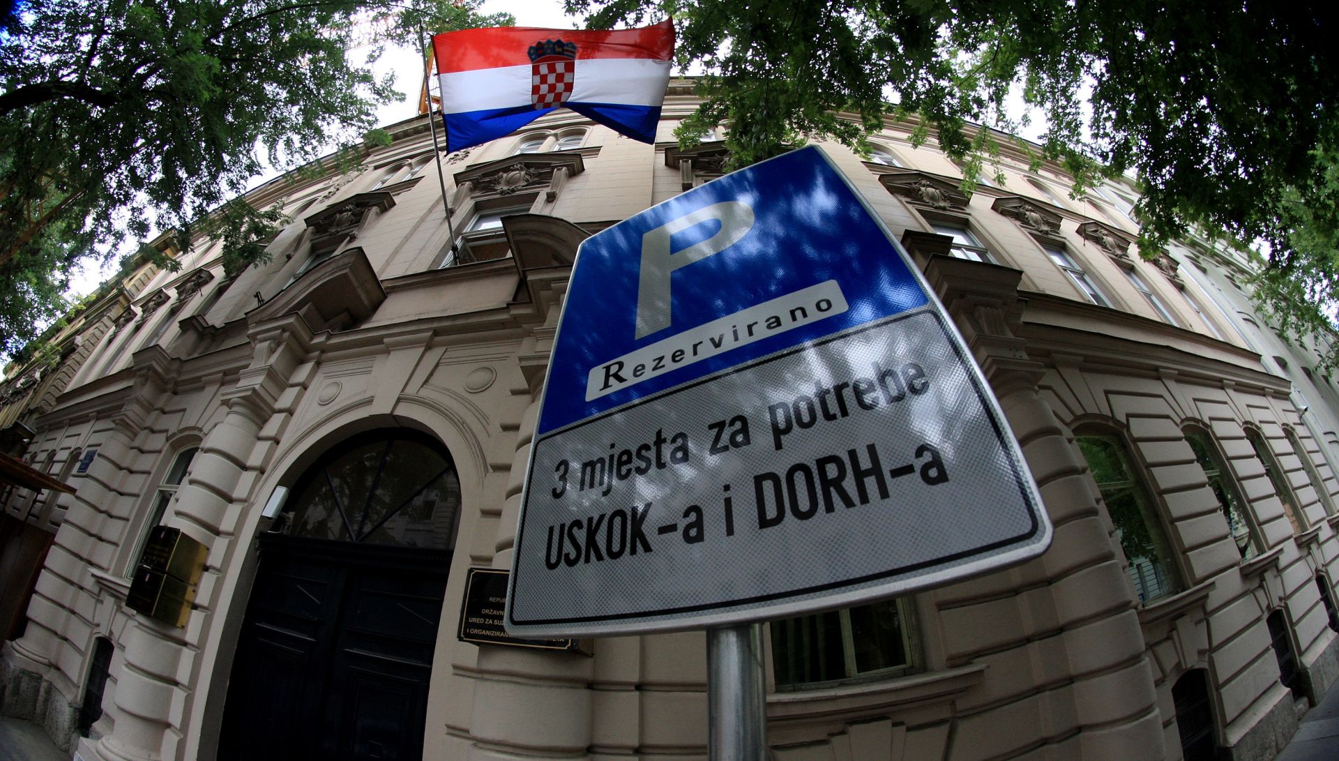 21.07.2001. Gajeva 30,Zagreb - Zgrada u Gajevoj 30 u kojoj je sjediste DORH-a i USKOK-a.
Photo: Boris Scitar/PIXSELL