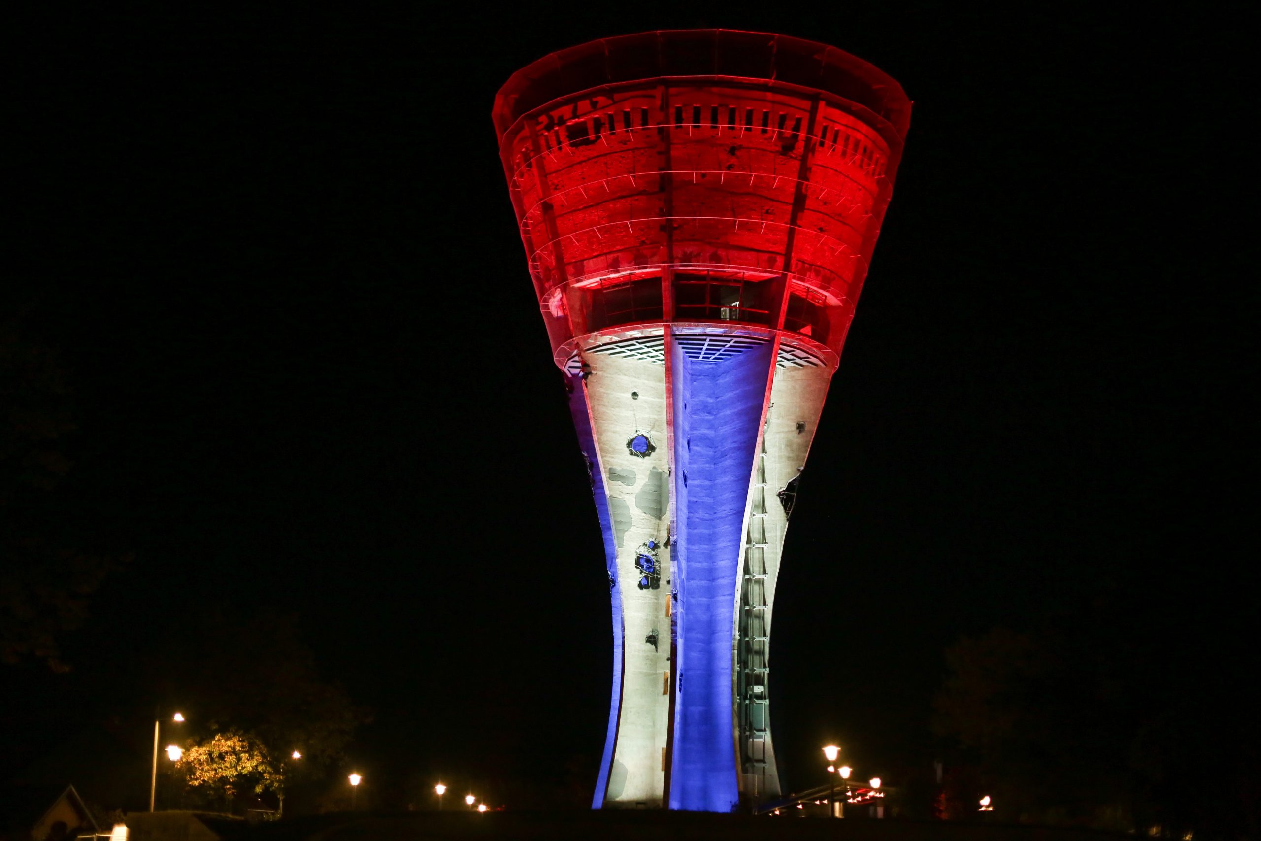 19.10.2020., Vukovar - Vukovarski Vodotoranj zasvijetlio u razlicitim bojama Photo: Dubravka Petric/PIXSELL