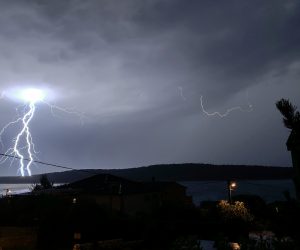 28.07.2019., Rab - U noci sa subote na nedjelju, otok Rab pogodilo je olujno grmljavinsko nevrijeme. 
Photo: Borna Filic/PIXSELL