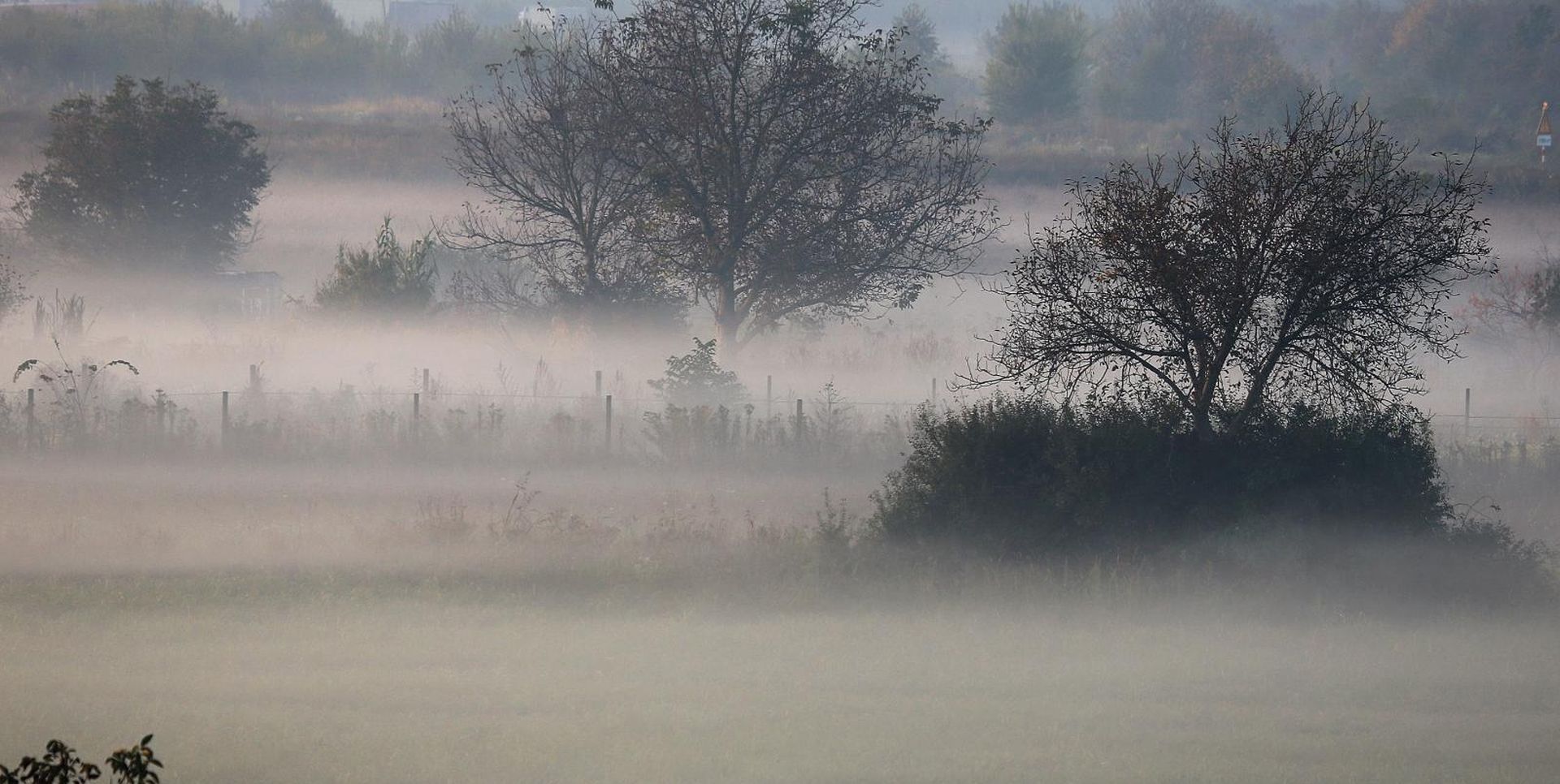 30.09.2014., Osijek - Grad i okolica prekriveni jutarnjom maglom.
Photo: Davor Javorovic/PIXSELL